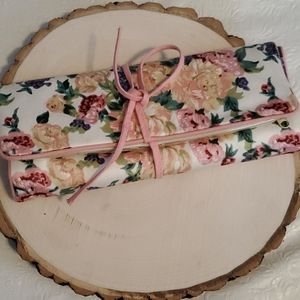 Vintage Pink Purple Floral Design Jewelry Roll